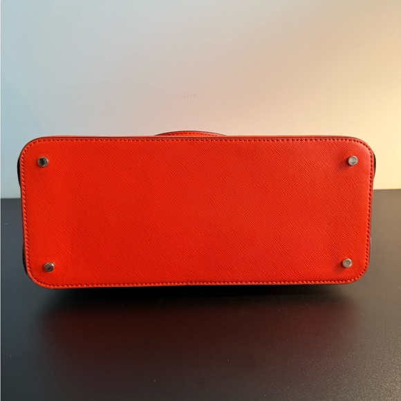 🧡 Kate Spade Bright Orange Handbag 🧡 - Picture 4 of 5